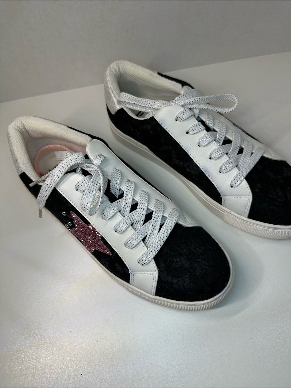 Supernova Black Lace & Pink Glitter Star Low Top Sneakers | Size 9